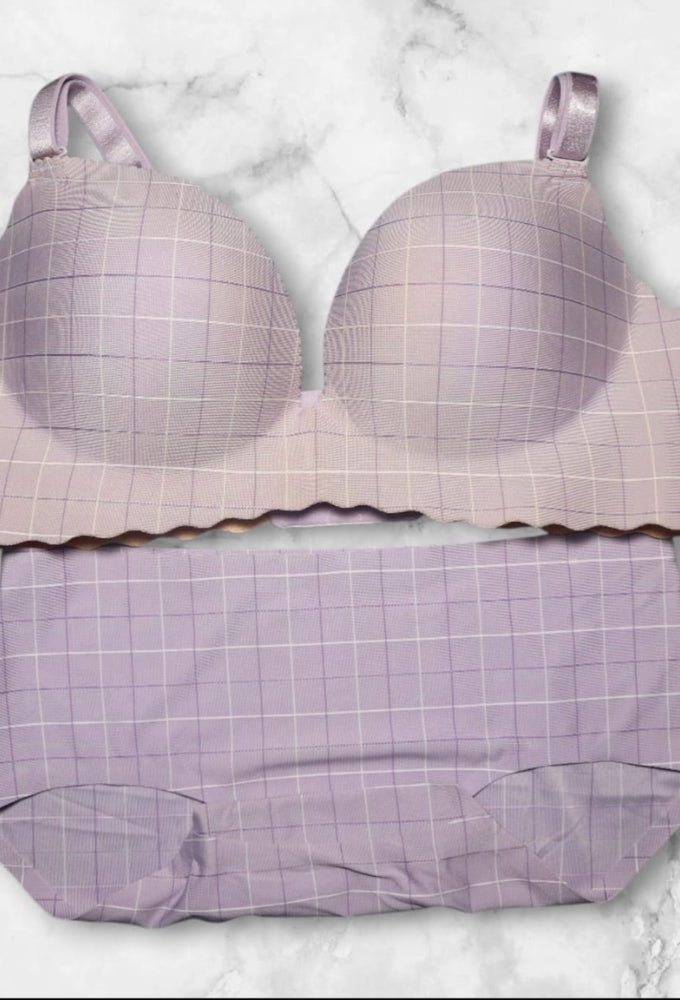 Light padded non wire Bra set Available size 32 to 40 [AR000355]